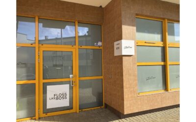 Jak wybrać odpowiedni gabinet stomatologiczny? 5 kluczowych aspektów, które osobiście biorę pod uwagę, decydując się na leczenie implantologiczne